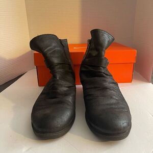 Baretraps Ysidora Black Textile Textured Pleated Size Zip Ankle Boots Size 11 M